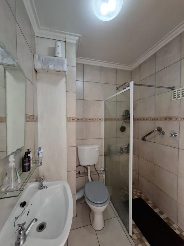 To Let 0 Bedroom Property for Rent in Rondebosch Western Cape